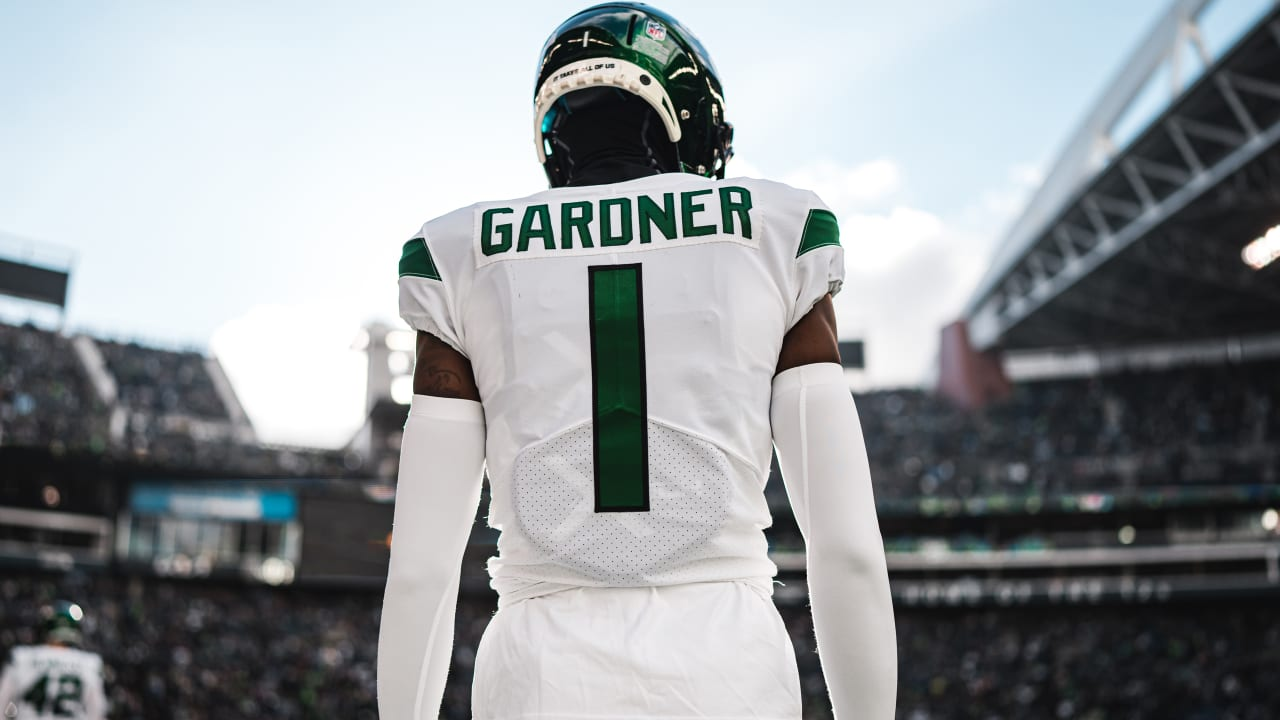 Show Your Jets Pride with Sauce Gardner Wallpaper