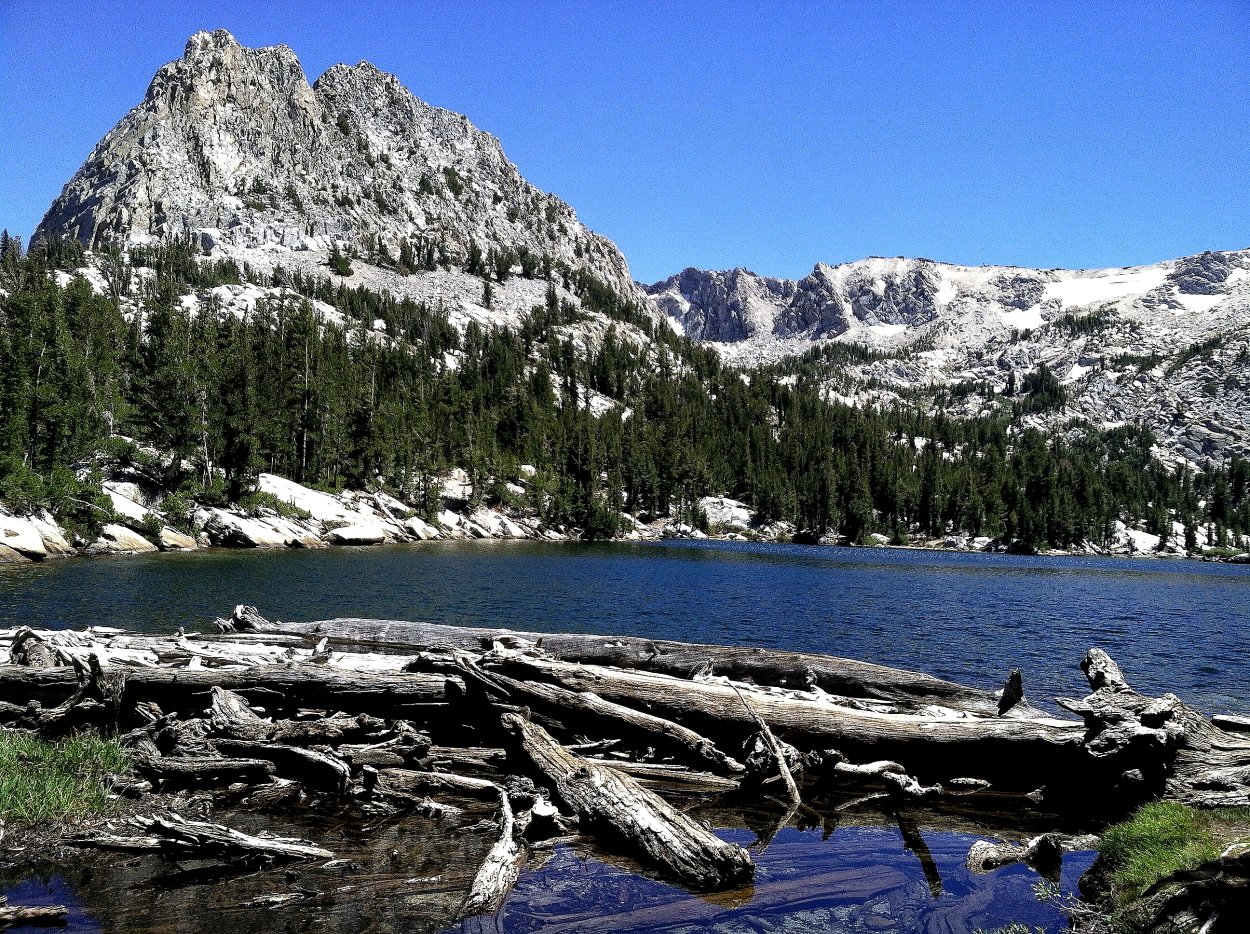 Crystal Lake Revealed: A Traveler’s Guide to History, Nature, and Local Charm