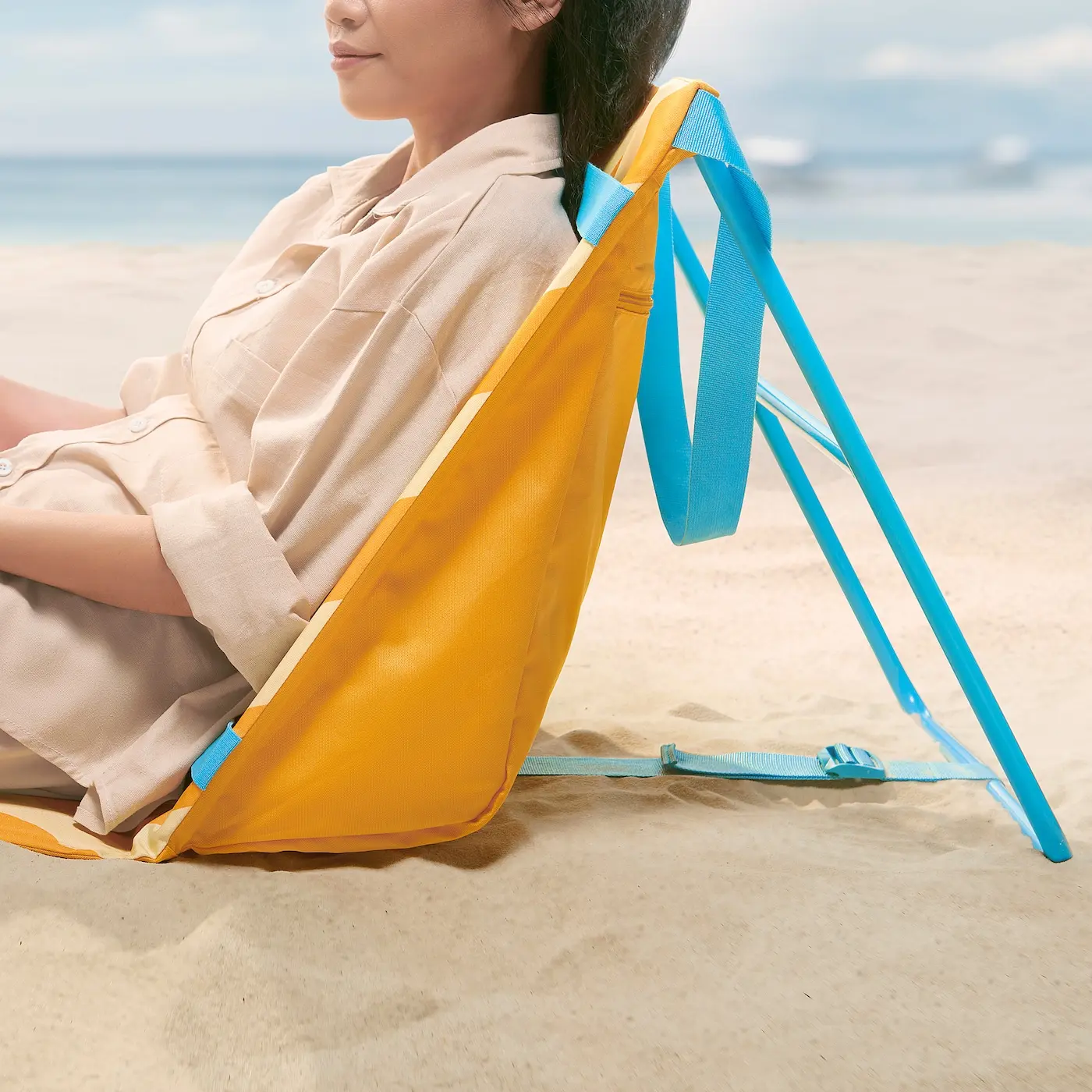 Sand Relaxation and 沙滩躺平 白带黄 Yellow Vaginal Discharge: What You Need to Know